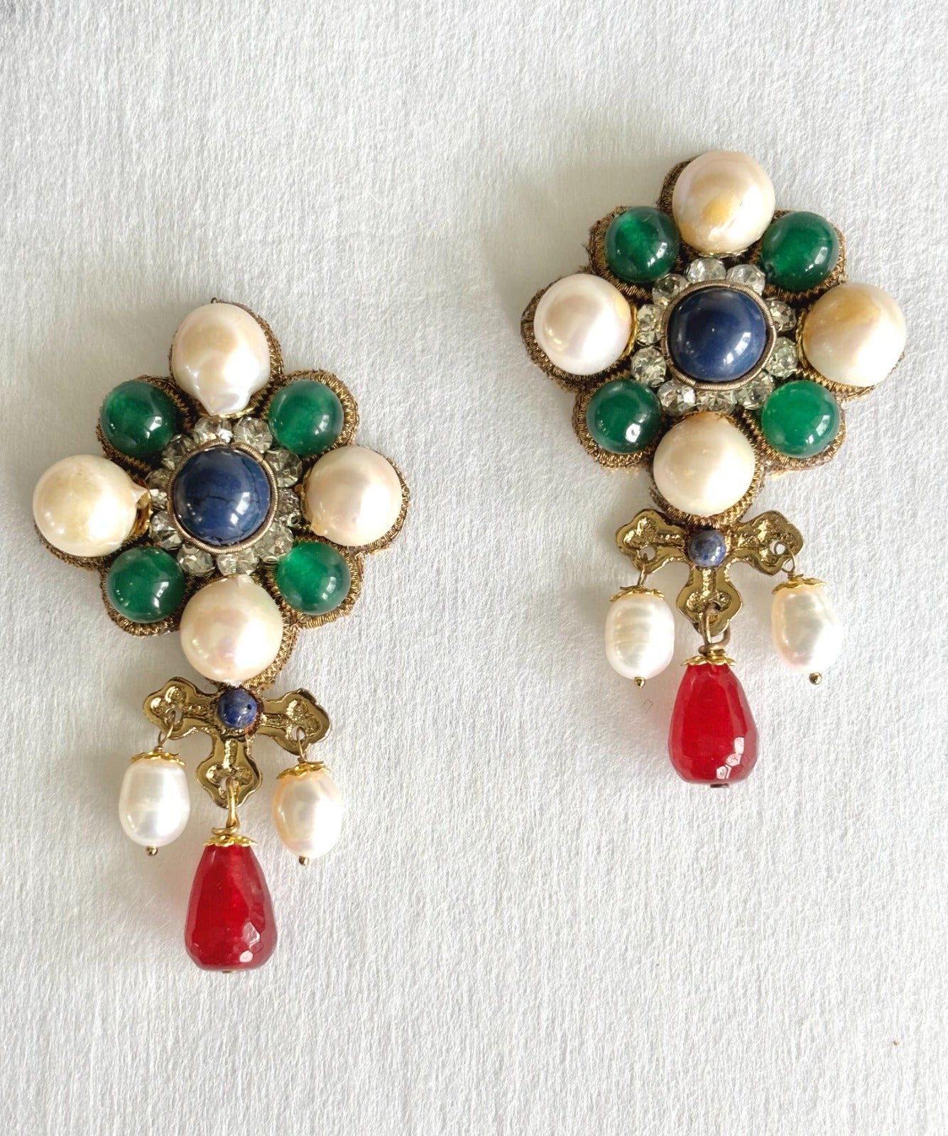 THE CROIX EARRING