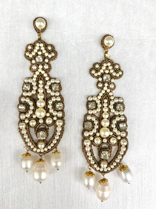 THE AISHA EARRING