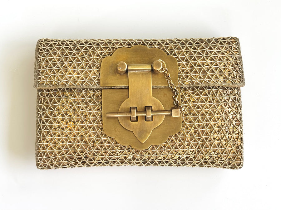 THE ECLAT CLUTCH