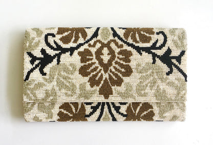 THE BELLA CLUTCH