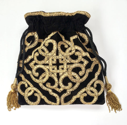 THE EMBLEM BATWA