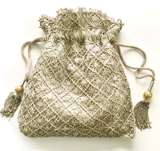 THE CROCHET BATWA