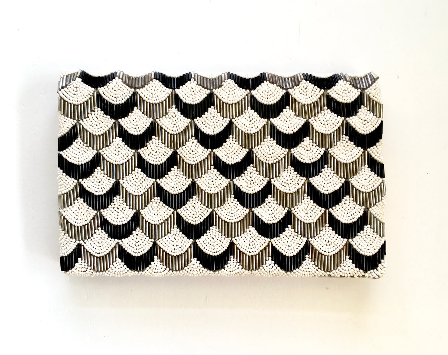 THE FLAPPER CLUTCH