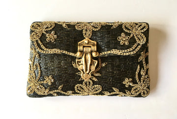 THE AMELIE SPRING CLUTCH